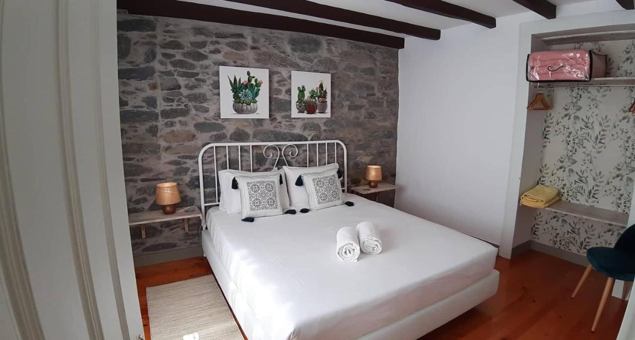 Отель Casa Velha D Fernando E Casa Avo Augusta Рибейра-Брава Экстерьер фото