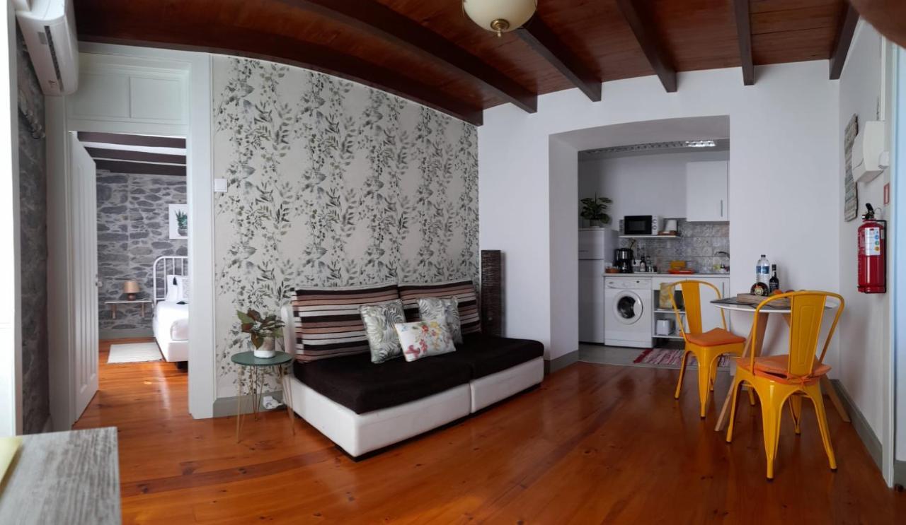 Отель Casa Velha D Fernando E Casa Avo Augusta Рибейра-Брава Экстерьер фото